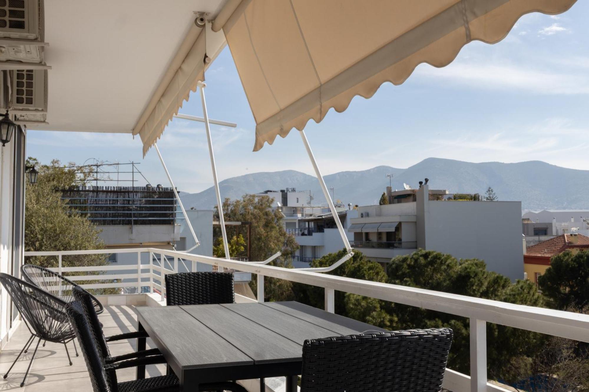 Luxurious 3-Bedroom Seaside Retreat Fully Renovated In 2025 Athens Luaran gambar