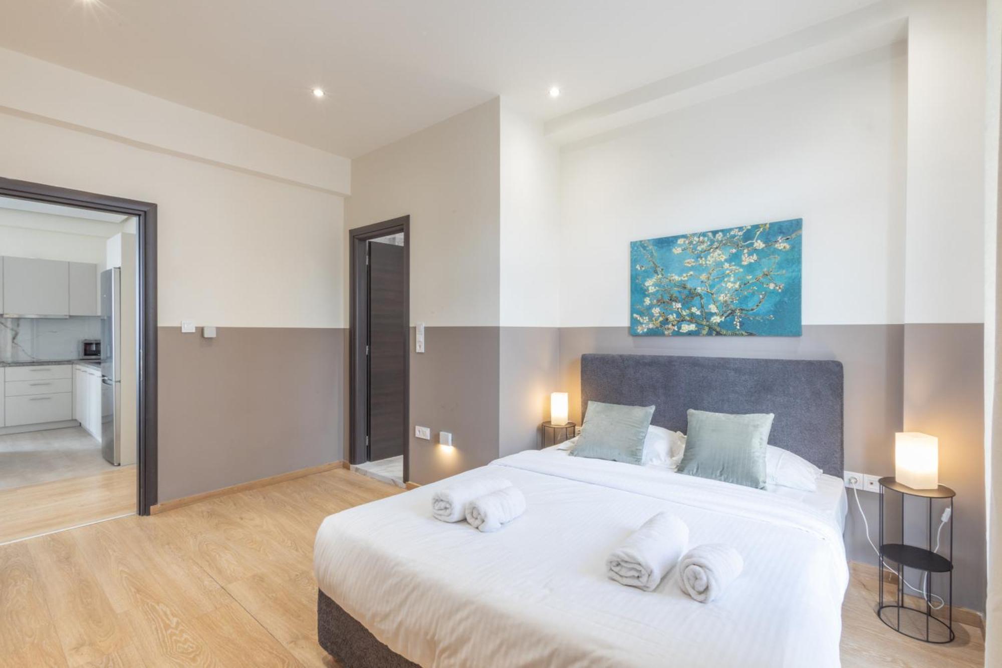 Luxurious 3-Bedroom Seaside Retreat Fully Renovated In 2025 Athens Luaran gambar