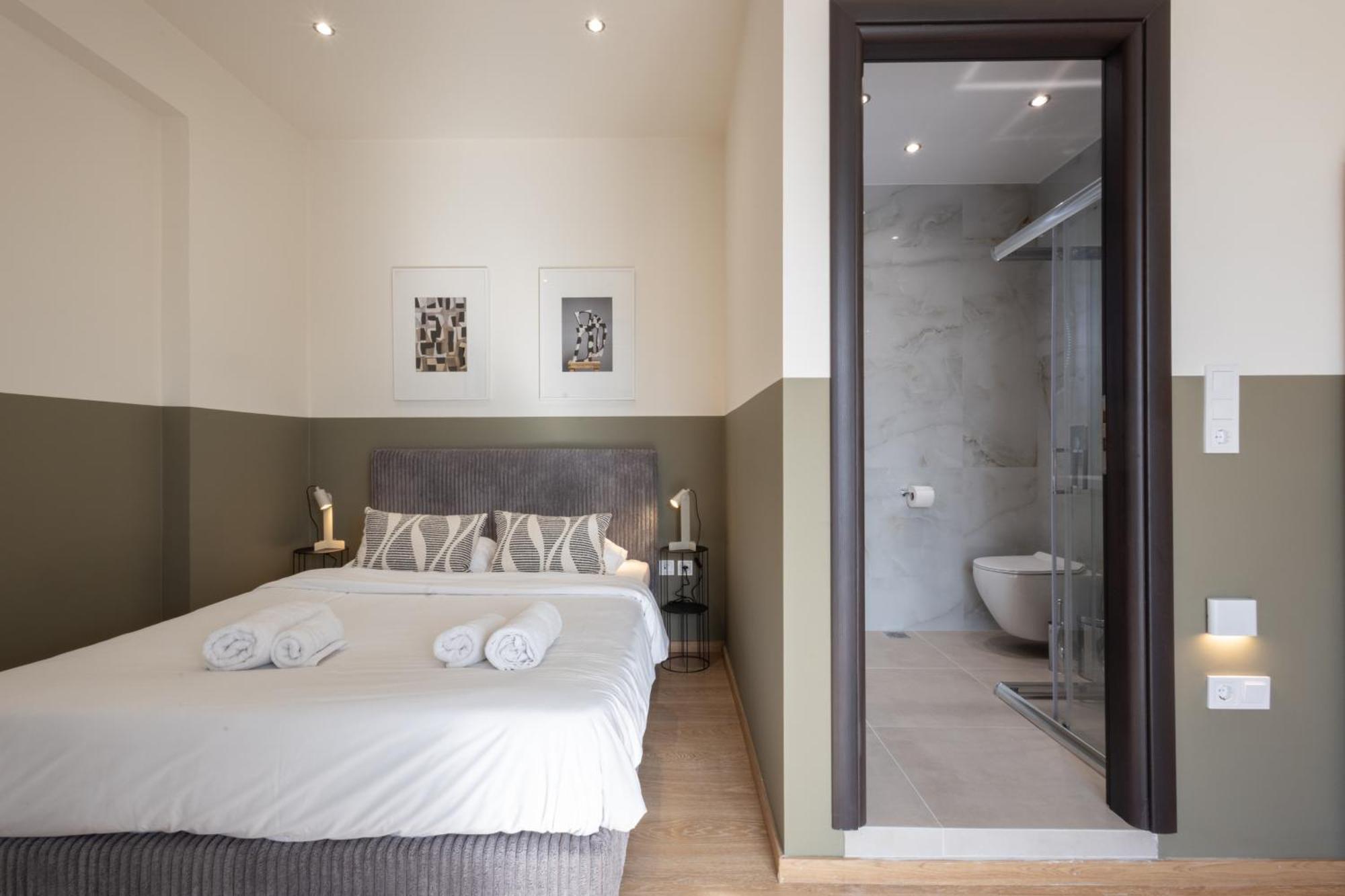 Luxurious 3-Bedroom Seaside Retreat Fully Renovated In 2025 Athens Luaran gambar