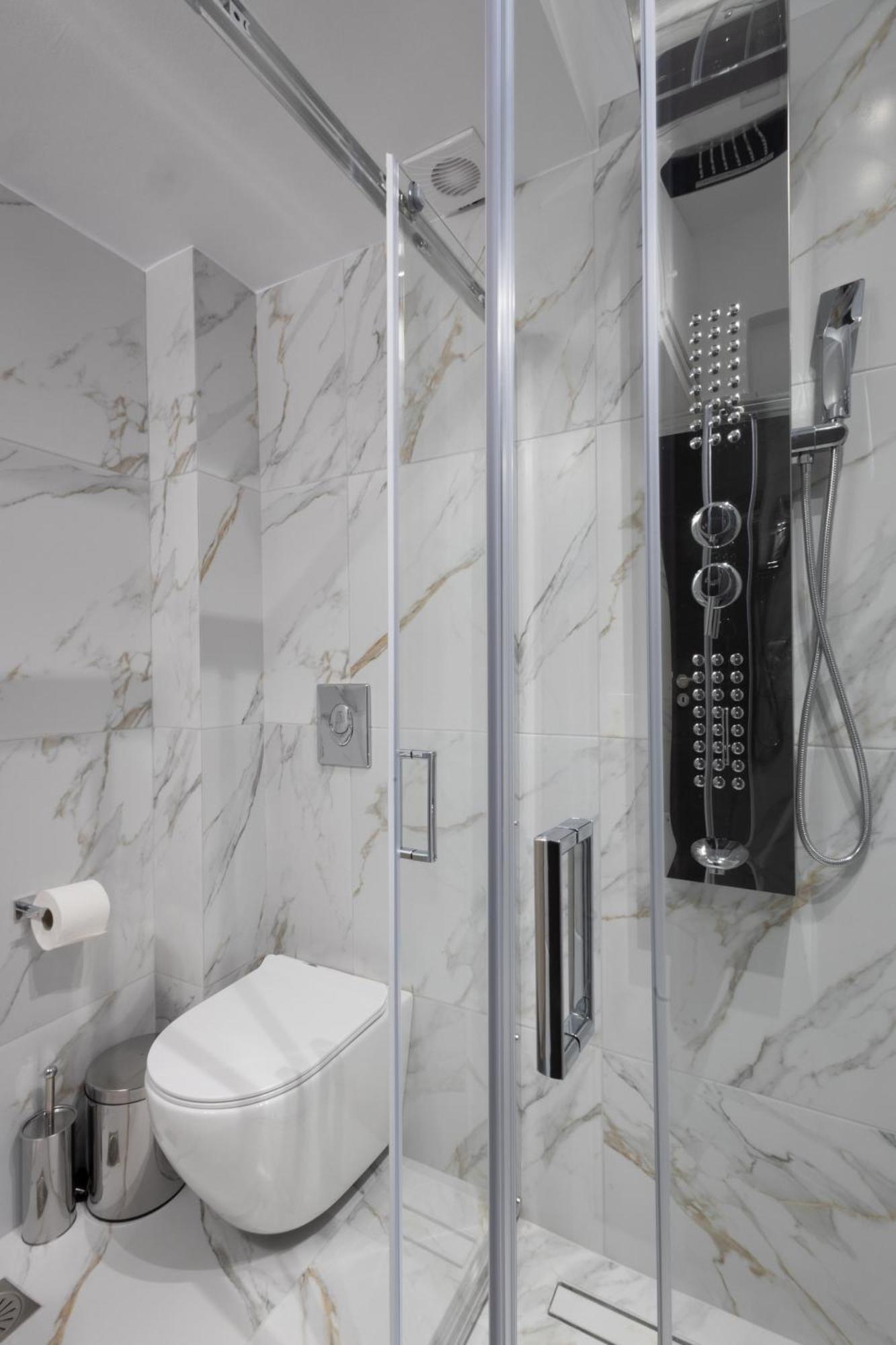 Luxurious 3-Bedroom Seaside Retreat Fully Renovated In 2025 Athens Luaran gambar