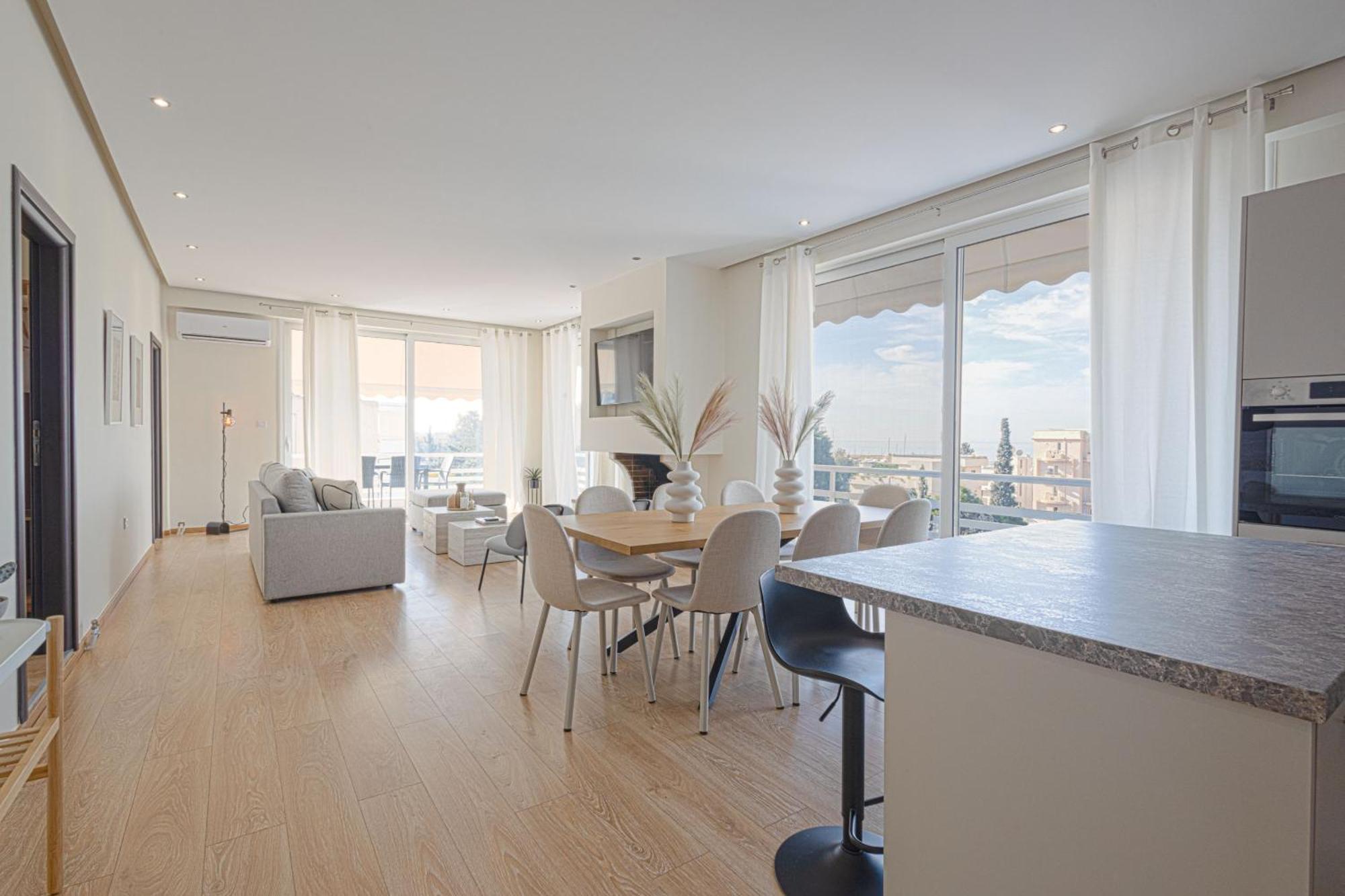 Luxurious 3-Bedroom Seaside Retreat Fully Renovated In 2025 Athens Luaran gambar