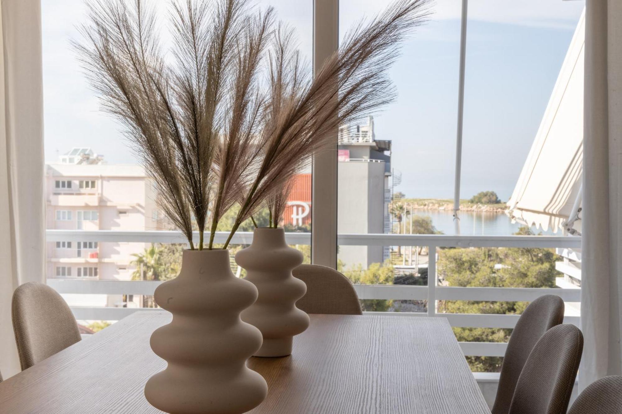 Luxurious 3-Bedroom Seaside Retreat Fully Renovated In 2025 Athens Luaran gambar